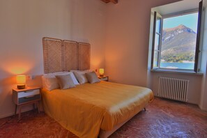 1 bedroom, desk, travel crib, free WiFi