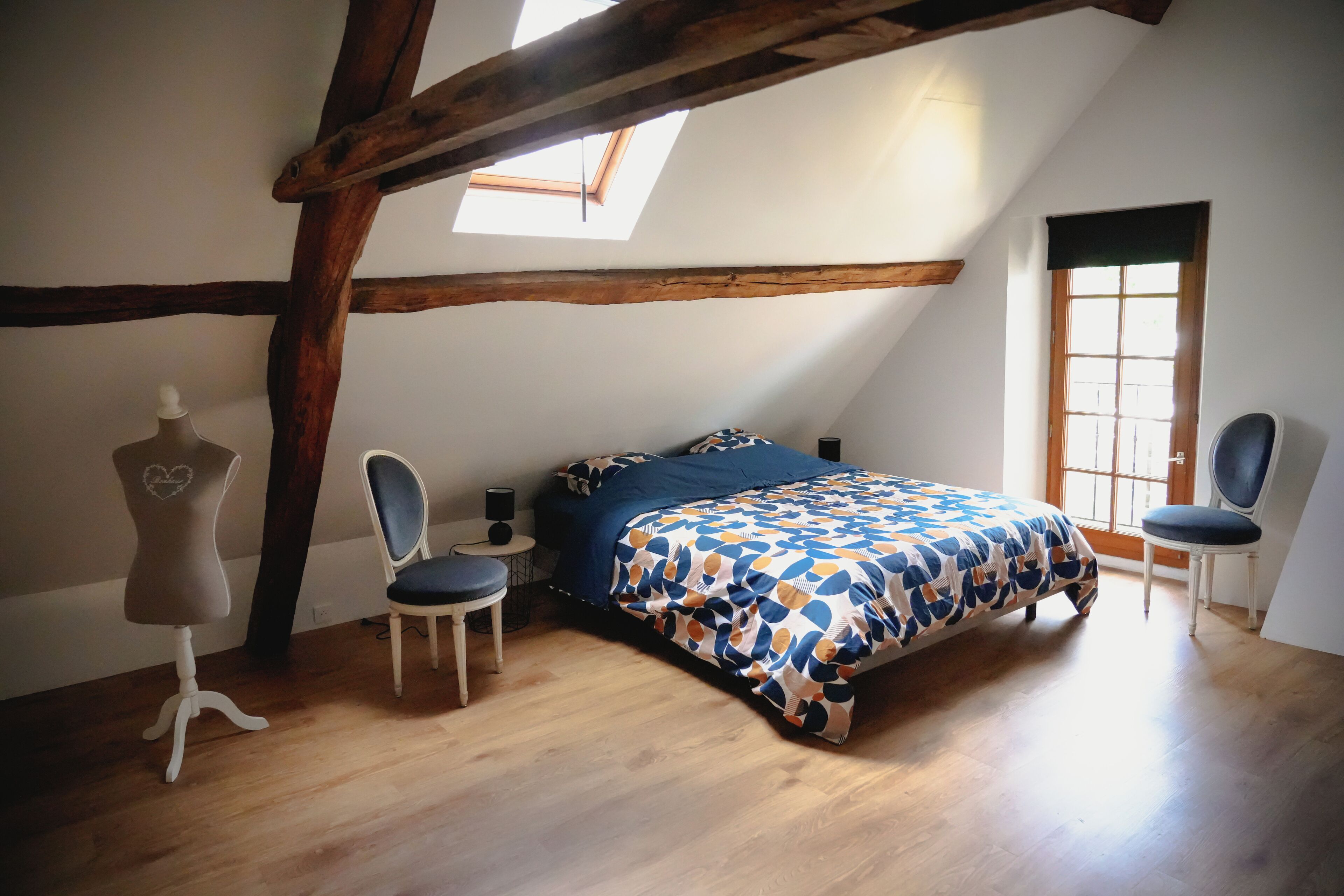 1 chambre, fer et planche à repasser, Wi-Fi, draps fournis