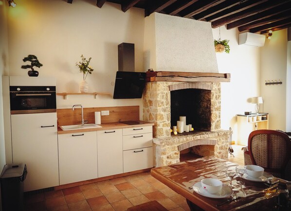 Microwave, oven, stovetop