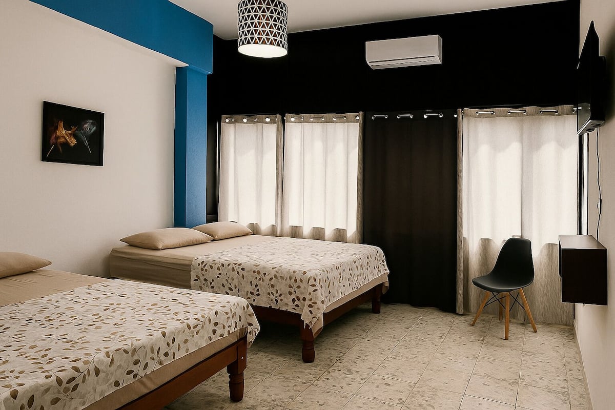 Superior Quadruple Room | Free WiFi, bed sheets