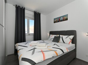 Apartment (Two Bedroom Apartment) | 2 bedrooms, cots/infant beds, free WiFi - Stylish Kaštela Apartment With Modern Amenities and Free Parking (Kastela)