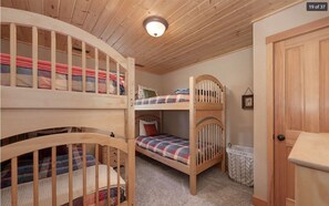 3 camere
