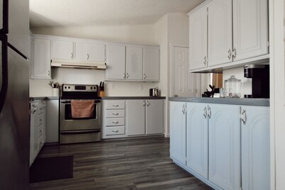 Sunland Estates Cabin ~ Close to the Gorge Amphitheater! 