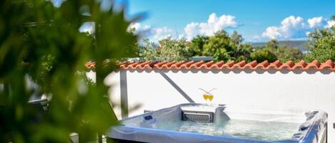 House (Four Bedroom Villa With Hot Tub) | Exterior