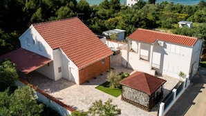 ハウス (Four Bedroom Villa With Hot Tub) | 航空写真