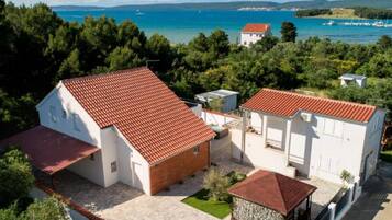 Nhà (Four Bedroom Villa With Hot Tub) | Cảnh từ trên cao