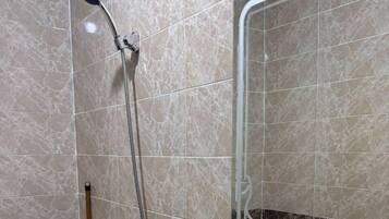 Standard Single Room | Bathroom