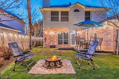 3-bedroom Frisco Castle Retreat with Parking Garage, & Fenced Yard