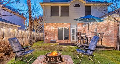 3-bedroom Frisco Castle Retreat with Parking Garage, & Fenced Yard