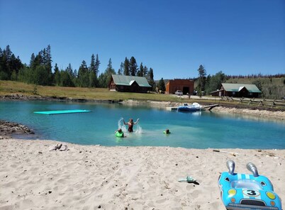 New for VRBO!  End of the road privacy that borders National Forest. 