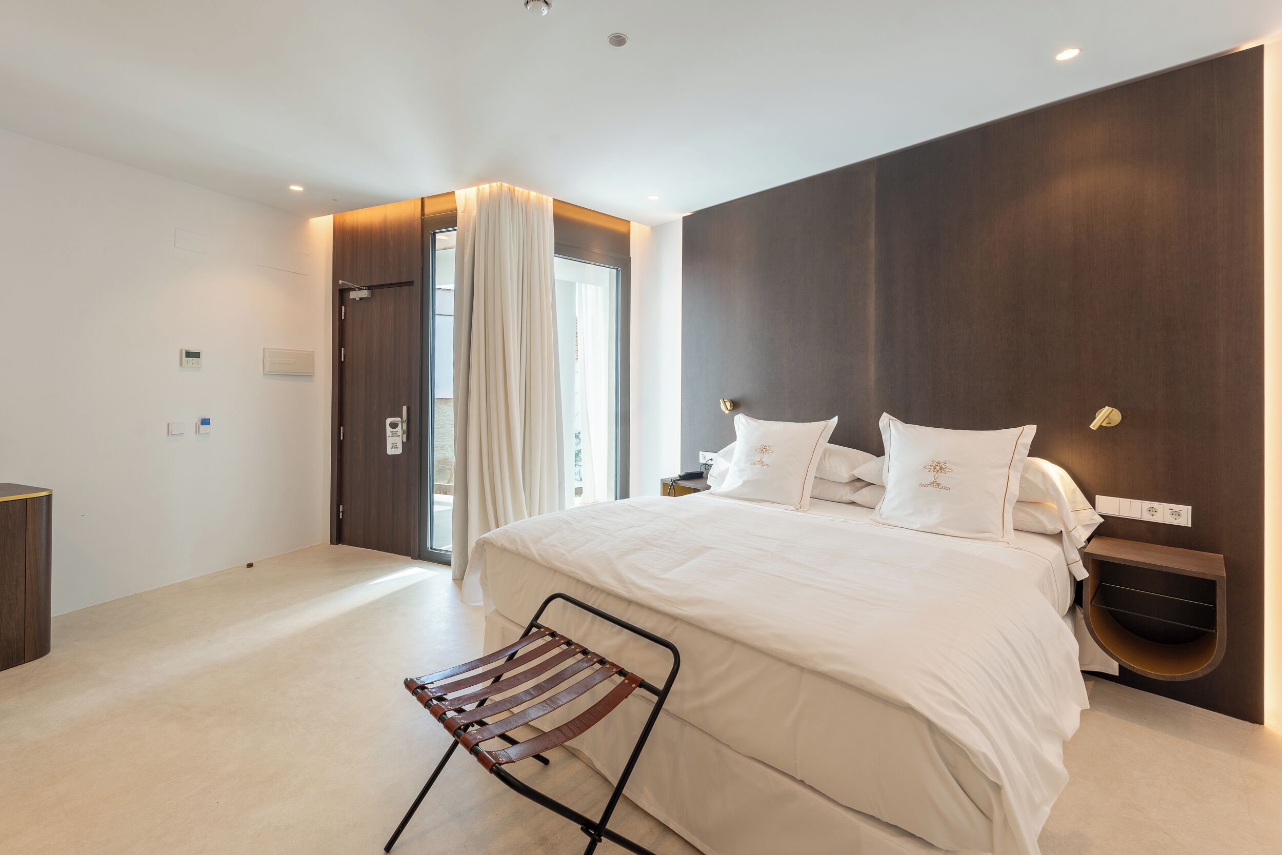 Habitación doble superior, no fumadores | Caja fuerte, cortinas opacas, sistema de insonorización y wifi gratis