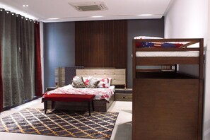 3 bedrooms, desk, iron/ironing board, travel cot