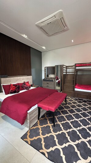 3 bedrooms, desk, iron/ironing board, travel cot