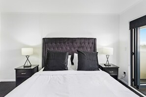 3 habitaciones, tabla de planchar con plancha y wifi gratis 