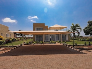 Front of property - PV 18 at Pazuri Holidays (Kibaoni)