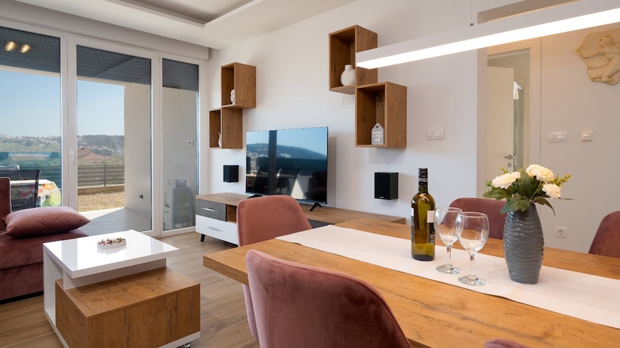 Exquisite and Stylish Apartment Trogir