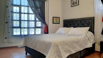 2 habitaciones, tabla de planchar con plancha y wifi gratis