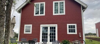 Cozy 1-bedroom apartment in charming Burton 9 minutes from ROUND TOP!