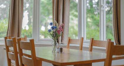 Central Banbury stay comfy and spacious for groups