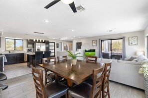 Dining - Backyard Oasis, Mountain Views, Resort Style Pool & Jacuzzi! (Tucson)