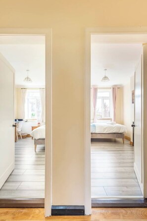 3 Schlafzimmer, Bügeleisen/Bügelbrett, WLAN, Bettwäsche