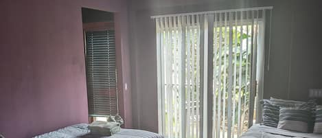 1 bedroom, desk, iron/ironing board, free WiFi