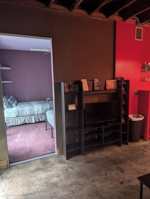 1 dormitorio, escritorio, tabla de planchar con plancha y wifi gratis