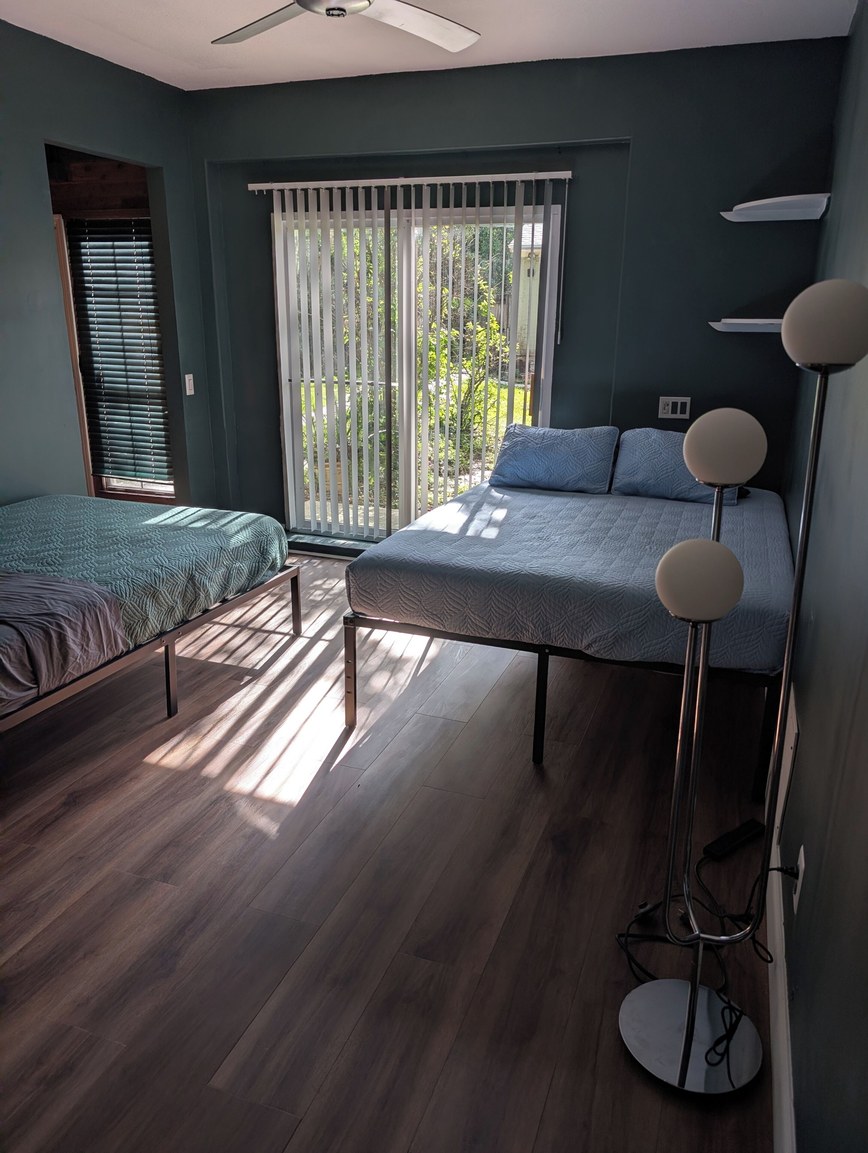 1 bedroom, desk, iron/ironing board, WiFi (free)