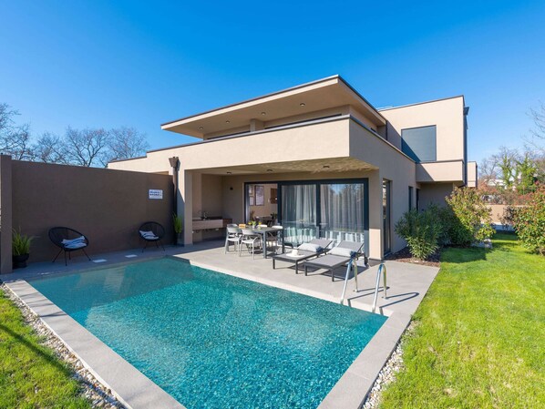 Vil·la | Piscina | Piscina coberta i piscina a l'aire lliure 