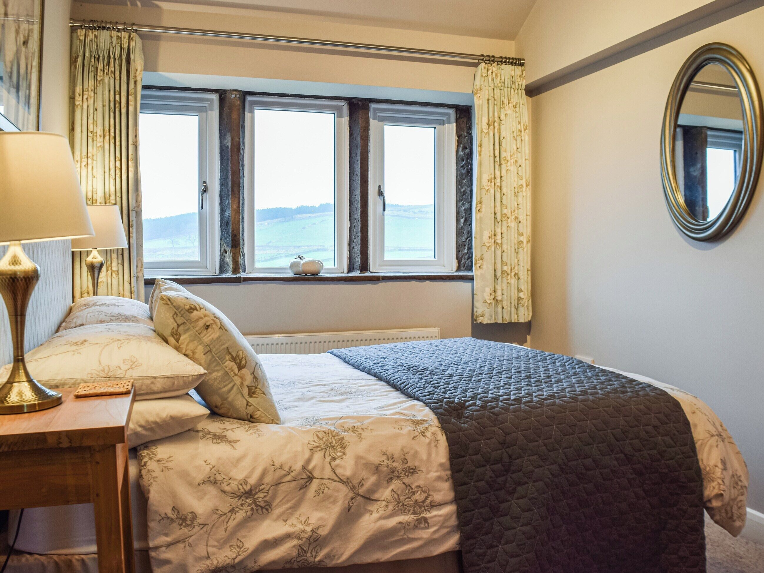 3 bedrooms, free WiFi, bed sheets