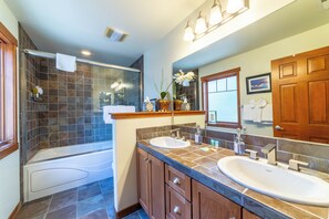 Jetted tub, hair dryer, towels, soap