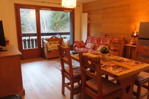 TV, DVD player, books