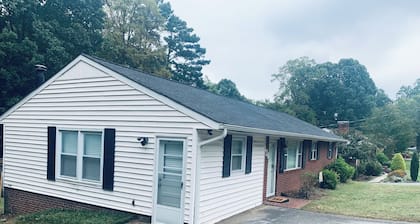 Little Granny's House - 3 Bedroom, 1 Bath