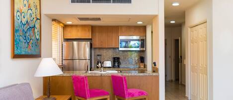 المنشأة من الداخل