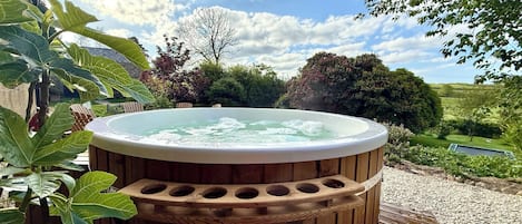 室外 SPA 浴池