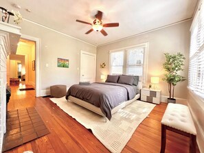 3 bedrooms, iron/ironing board, WiFi, bed sheets - Highland Heart in 04W: 3 bed 2 bath with yard (Atlanta)