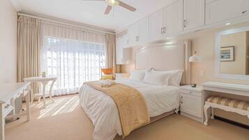 3 bedrooms, iron/ironing board, travel crib, WiFi