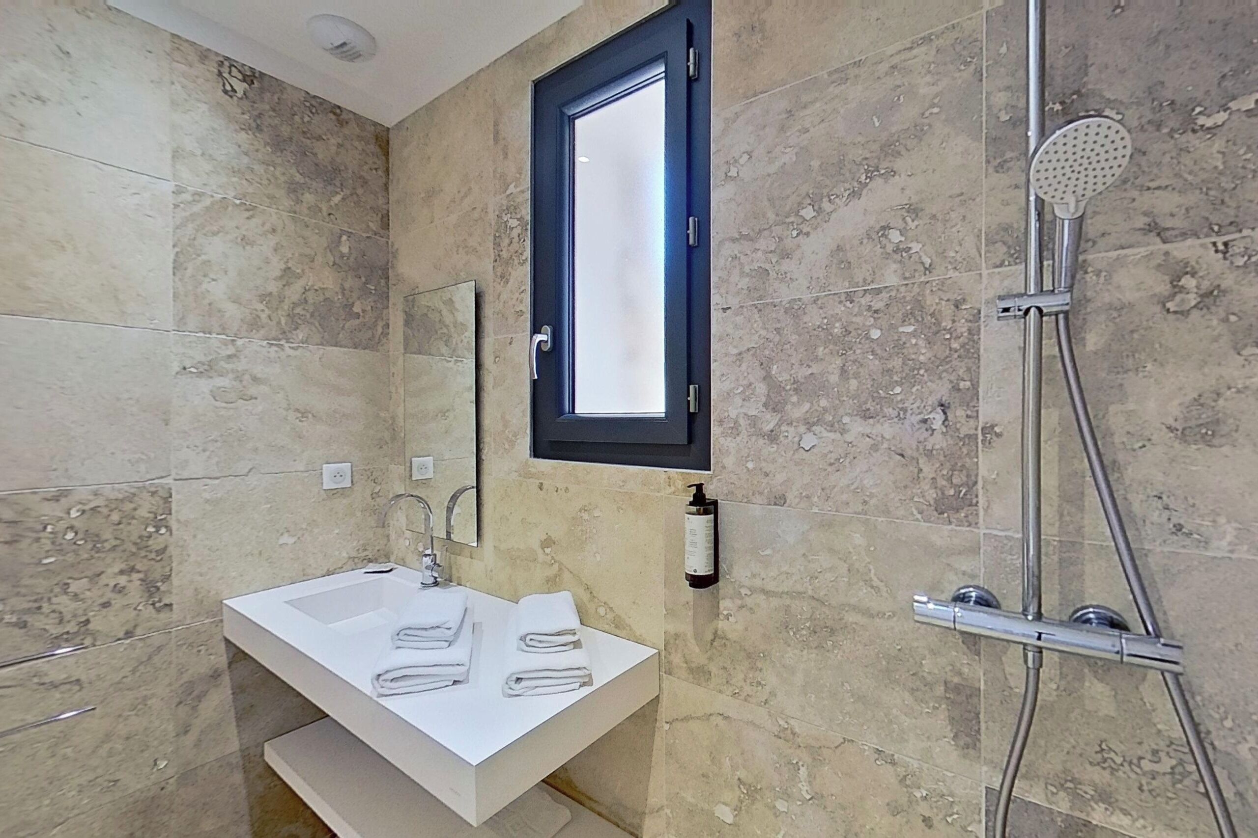 Deluxe Villa, 2 Bedrooms, Private Pool, Mountain View | Bathroom | Shower, hair dryer, towels, soap