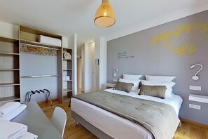 2 bedrooms, blackout curtains, soundproofing, iron/ironing board - Bergeries de l'Argiale (Figari)