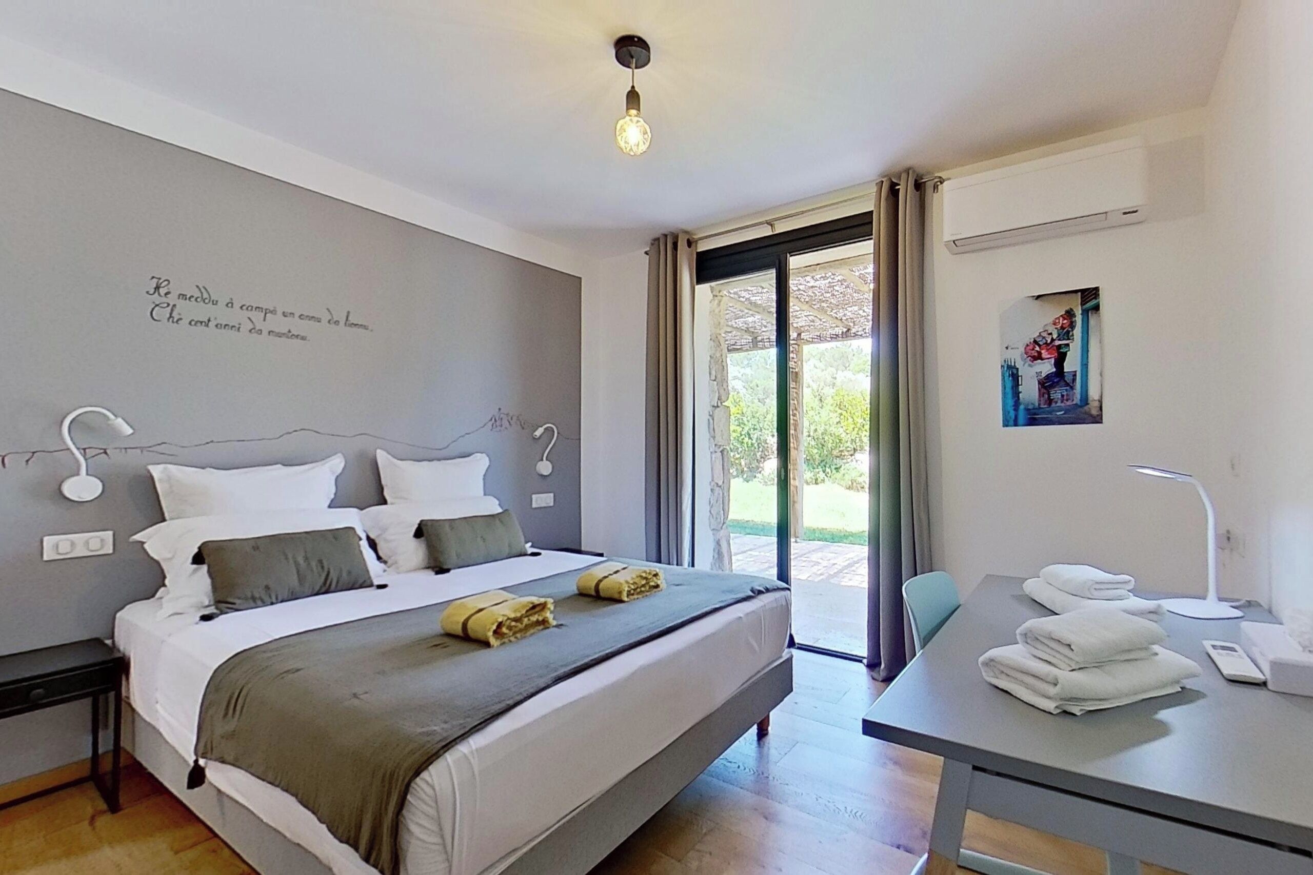 豪華別墅, 2 間臥室, 私人泳池, 山景 | 2 間睡房、遮光窗簾/窗簾、隔音、熨斗/熨衫板