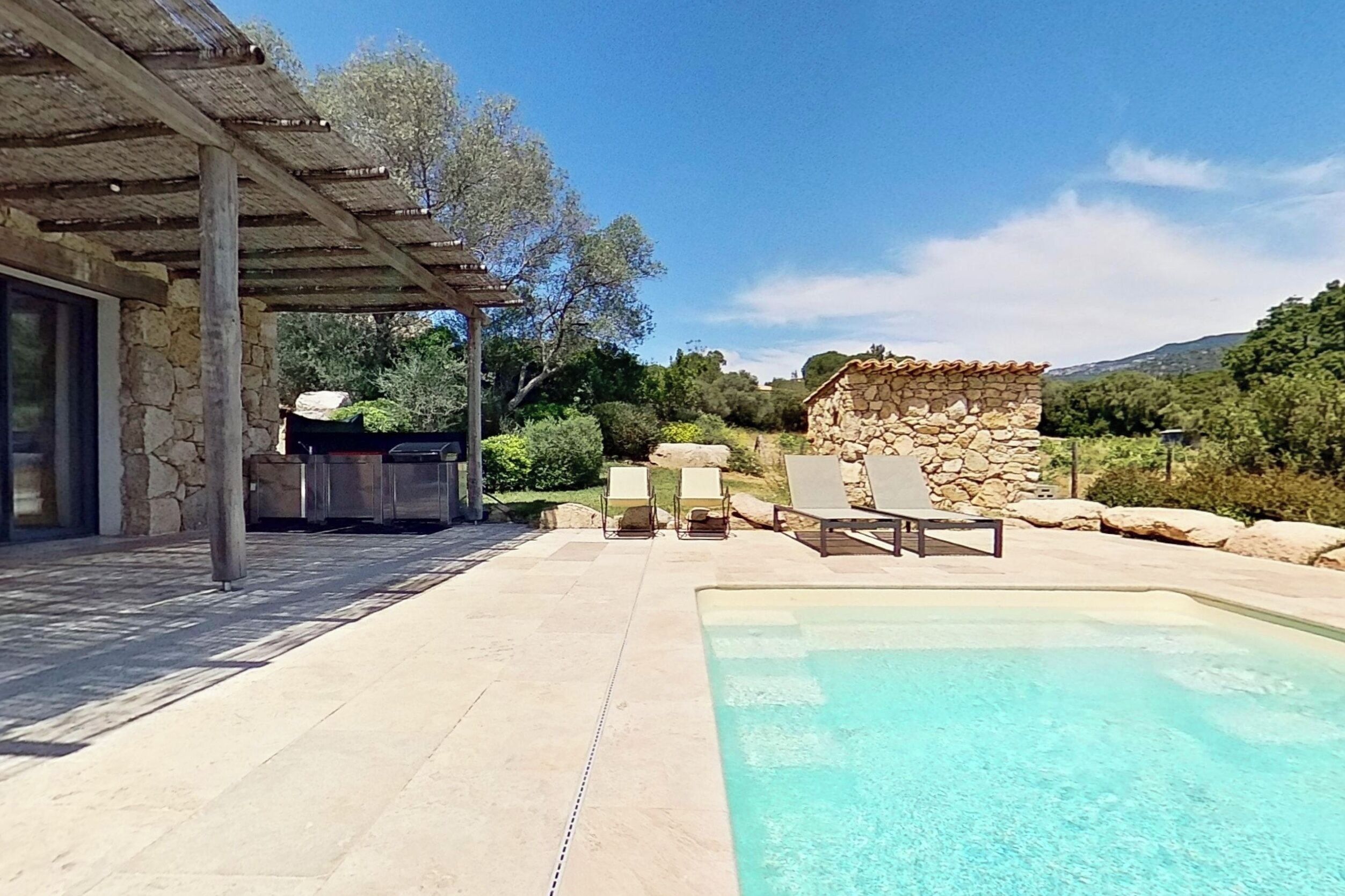Villa Deluxe, 2 chambres, piscine privée, vue montagne | Extérieur