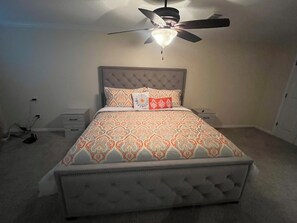 4 chambres, fer et planche à repasser, Wi-Fi gratuit, draps fournis