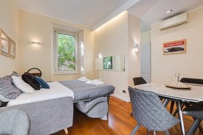 Dining - BDC - Purple Apt @San Giovanni (Roma)