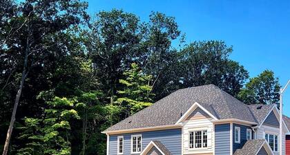 Spacious Family-Friendly Bright New House