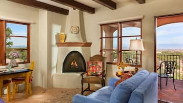 Smart TV, fireplace, DVD player