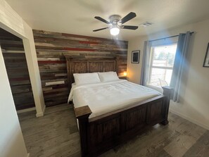 2 bedrooms, iron/ironing board, free WiFi, bed sheets