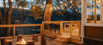 River Retreat: Sauna, Hot Tub, Cold Plunge & More