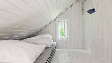 House | 3 bedrooms, individually furnished