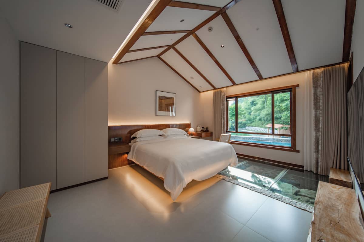 Cortinas blackout, sistema de insonorización y wifi gratis