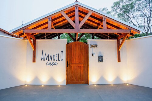 YELLOW HOUSE - (House for up to 8 people.)